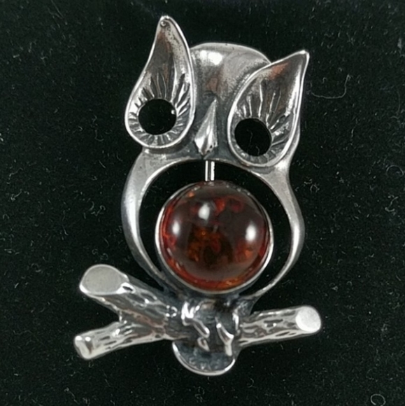 Vintage Jewelry - 🇨🇦 Sterling & Genuine Amber Owl Brooch